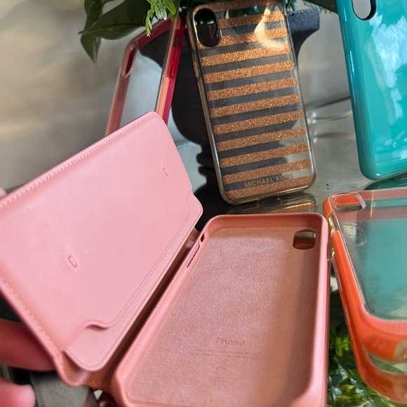 iPhone X Case bundle - Picture 3 of 12